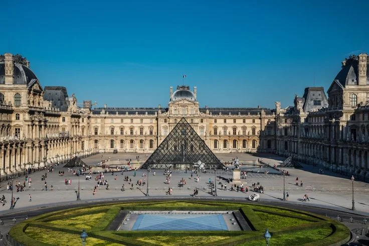 Louvre private wing tour Louvre private wing tour experience